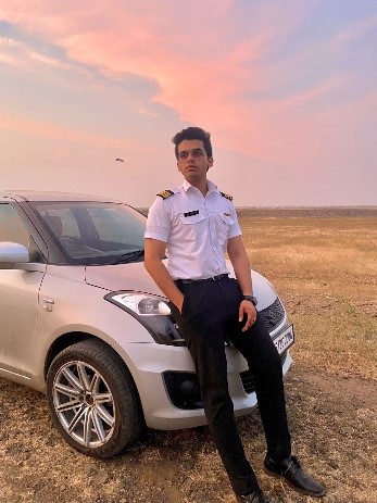 Vishesh Mor, Pilot